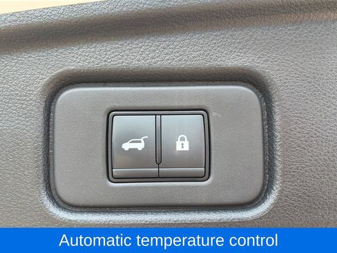 Used 2025 Nissan Pathfinder Rock Creek AWD/4WD image 9