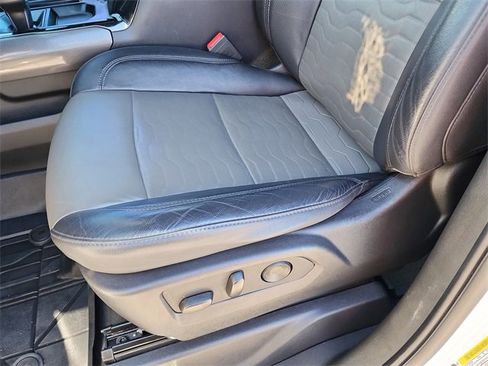 Certified 2022 Chevrolet Silverado 1500 ZR2 w/ Technology Package image 16