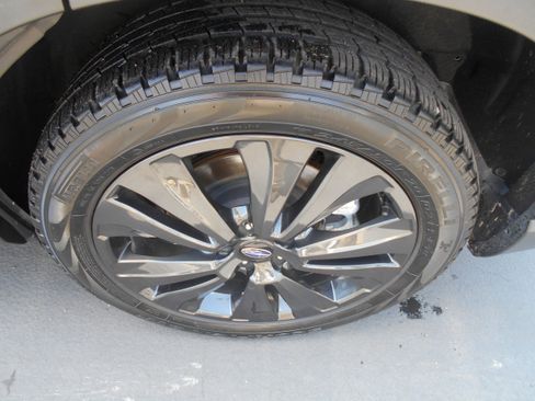 Used 2022 Subaru Ascent Onyx Edition AWD/4WD image 12