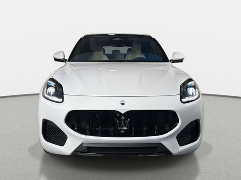 Used 2023 Maserati Grecale Modena AWD/4WD image 8