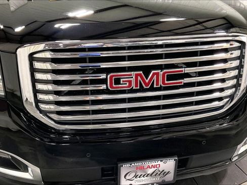 Used 2016 GMC Yukon XL SLT w/ Premium Edition AWD/4WD image 31