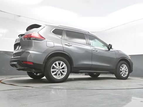 Used 2017 Nissan Rogue SV w/ SV Premium Package AWD/4WD image 40