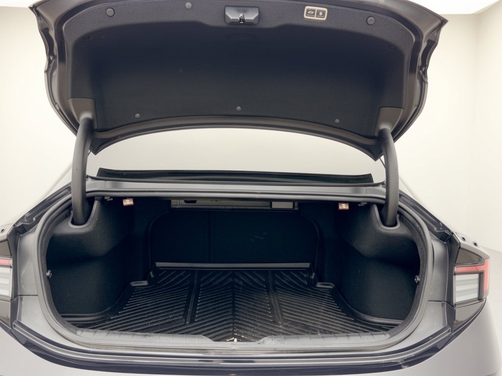 Certified 2025 Hyundai Sonata Limited FWD image 28