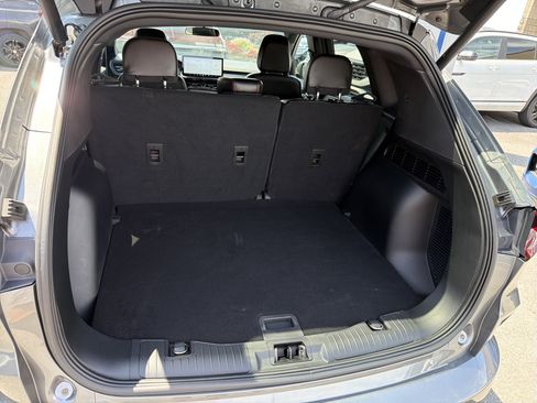 Used 2023 Ford Escape ST-Line w/ Tech Pack #1 FWD image 19