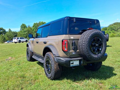 New 2026 Ford Bronco Badlands w/ Sasquatch Package AWD/4WD image 26