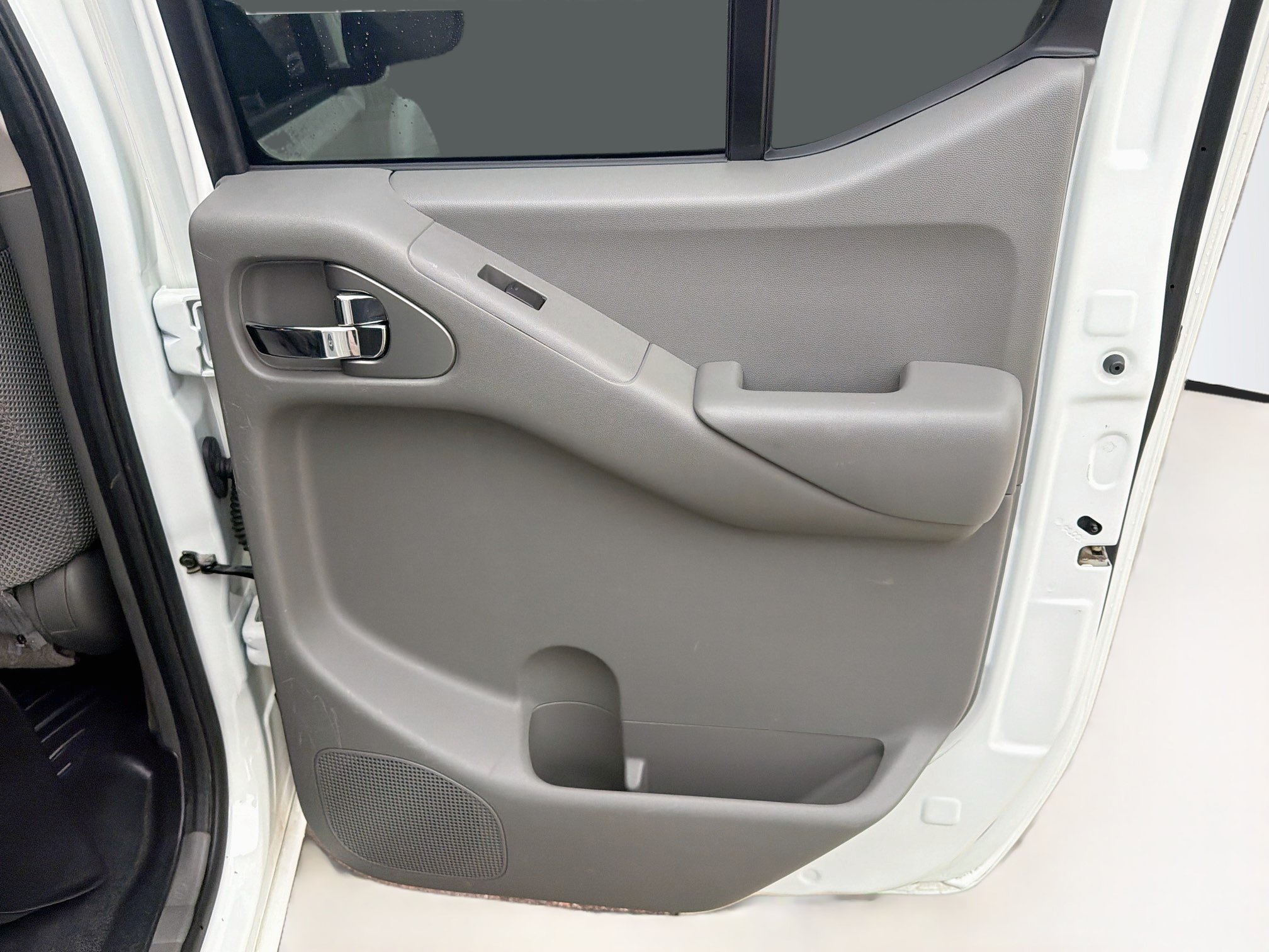 Used 2017 Nissan Frontier SV AWD/4WD image 27