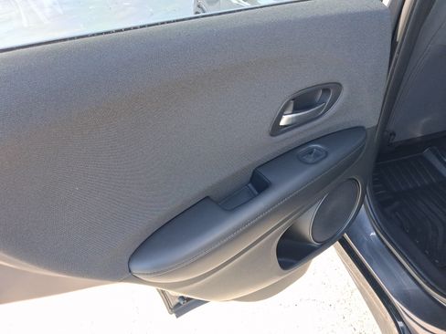 Used 2019 Honda HR-V Sport image 25
