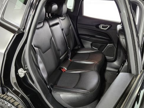 Used 2024 Jeep Compass Trailhawk image 32