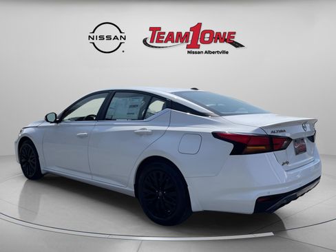 New 2026 Nissan Altima 2.5 SV FWD image 9