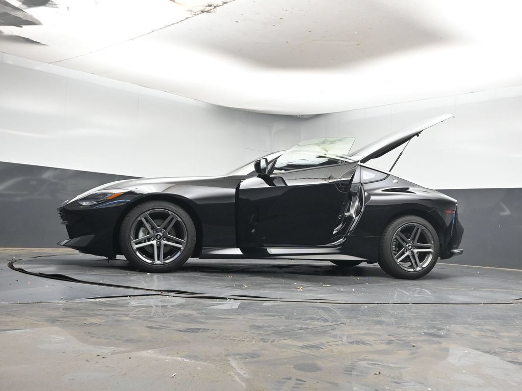 Used 2027 Nissan Z Sport RWD image 36