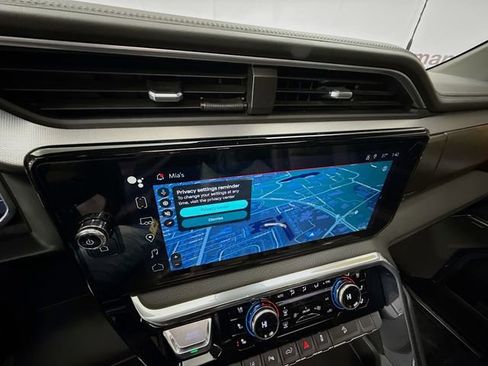 Used 2024 GMC Sierra 2500 Denali w/ Denali Reserve Package image 13