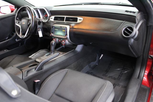 Used 2015 Chevrolet Camaro LT RWD image 24