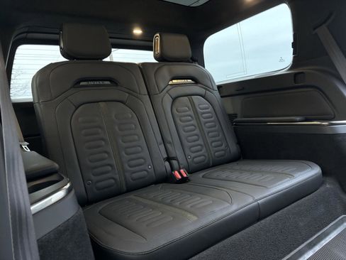 Used 2022 Rivian R1S Launch Edition image 28