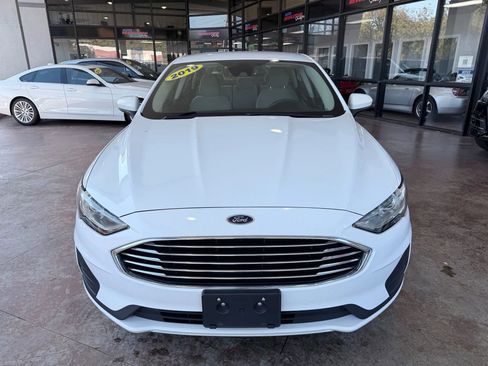 Used 2019 Ford Fusion S image 2