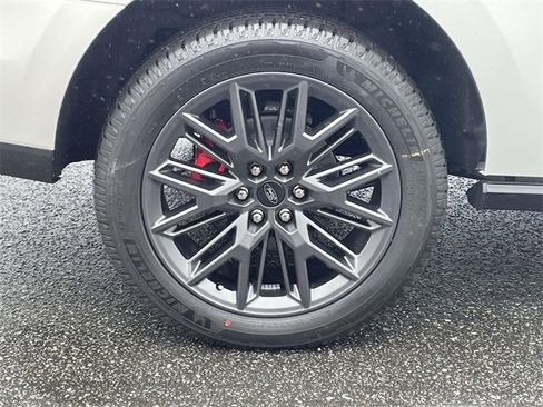 New 2025 Ford Expedition Platinum w/ Stealth Performance Package image 7