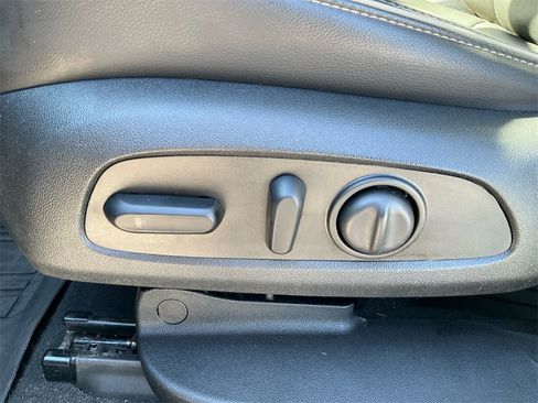 Used 2023 GMC Acadia Denali w/ Denali Ultimate Package image 30