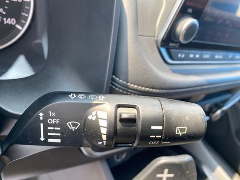 Used 2023 Nissan Rogue SV AWD/4WD image 21