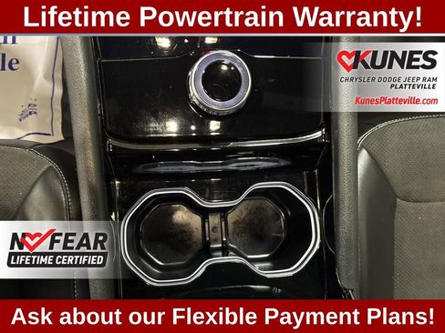 Used 2023 Jeep Grand Cherokee L Laredo image 29