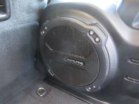 Used 2023 Jeep Wrangler Unlimited Sahara w/ LED Lighting Group AWD/4WD image 9