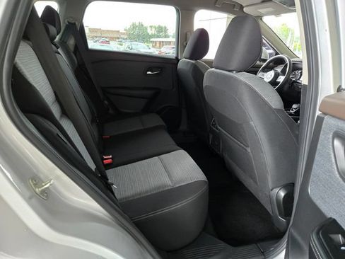 Used 2023 Nissan Rogue SV AWD/4WD image 17
