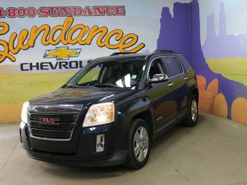 Used 2015 GMC Terrain SLE w/ Chrome Edition FWD image 2