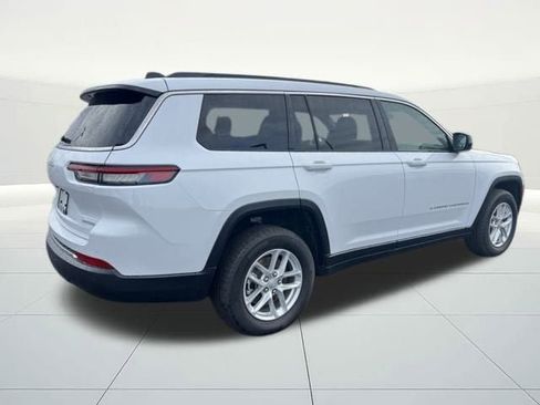 New 2025 Jeep Grand Cherokee L Laredo image 5