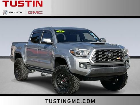 Used 2018 Toyota Tacoma TRD Sport w/ Technology Package image 1