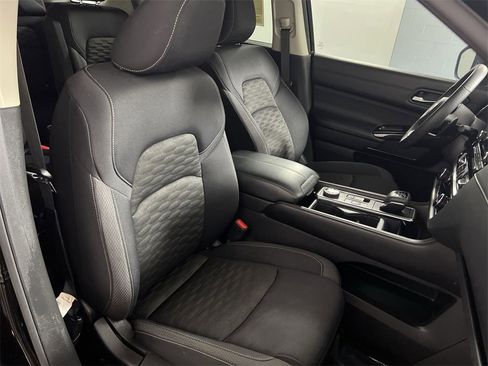 Certified 2022 Nissan Pathfinder SV w/ SV Premium Package image 26
