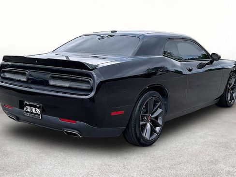 Used 2019 Dodge Challenger GT w/ Performance Handling Group image 2