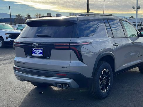 New 2026 Chevrolet Traverse Z71 w/ Enhanced Driving Package image 5