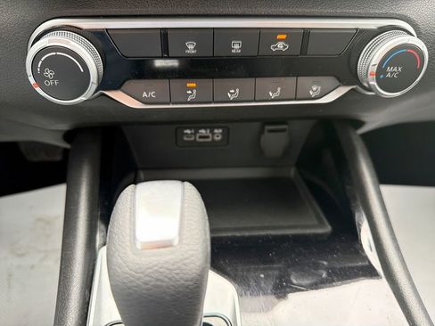 Used 2024 Nissan Altima 2.5 SV image 26