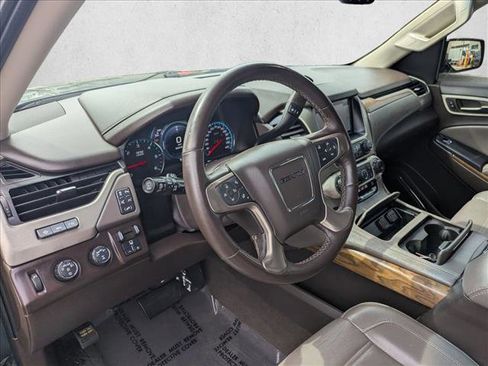 Used 2019 GMC Yukon XL Denali w/ Denali Ultimate Package AWD/4WD image 15