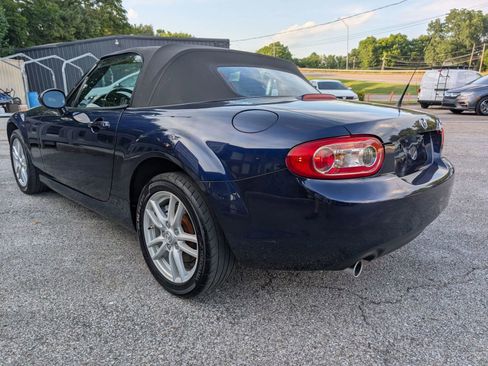 Used 2012 MAZDA MX-5 Miata Sport w/ Convenience Pkg image 6