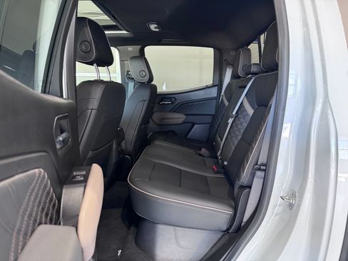 Certified 2025 GMC Canyon Denali AWD/4WD image 11