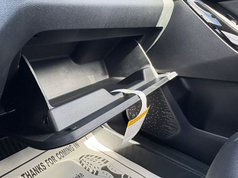 Used 2026 Chevrolet Equinox LT image 25