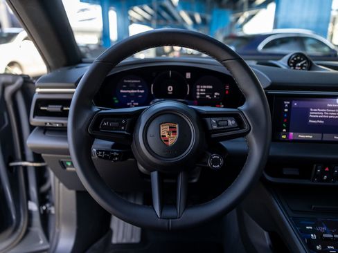 New 2026 Porsche Macan 4 Electric AWD/4WD image 6