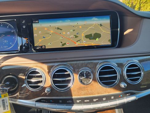 Used 2015 Mercedes-Benz S 550 Sedan image 31