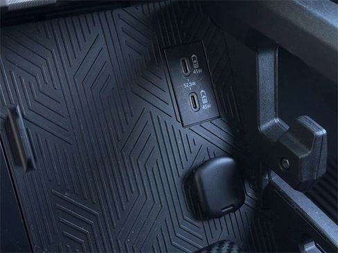 Used 2024 Toyota Tacoma SR5 w/ SR5 Upgrade Package image 23