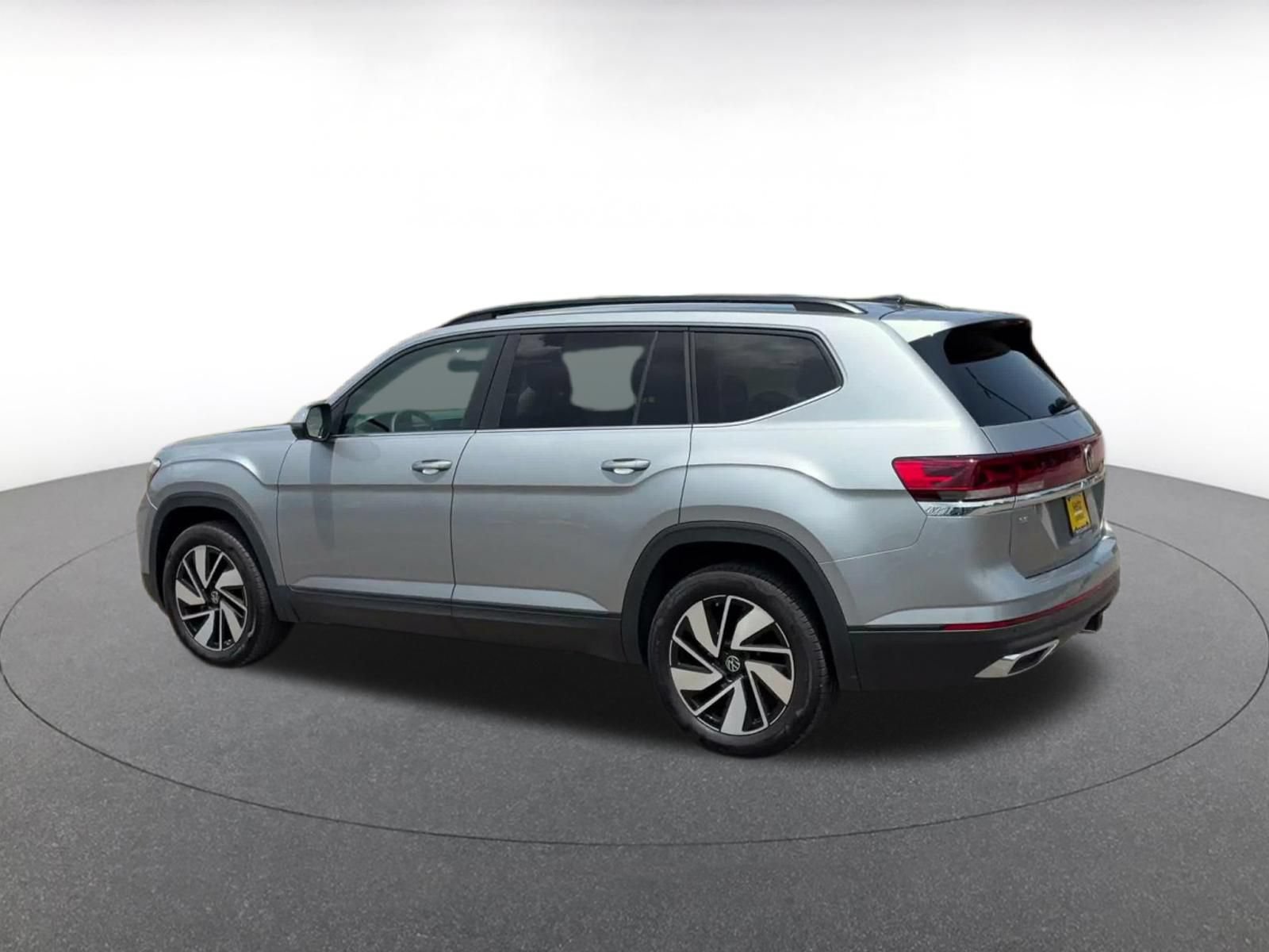 Used 2026 Volkswagen Atlas SE AWD/4WD image 9
