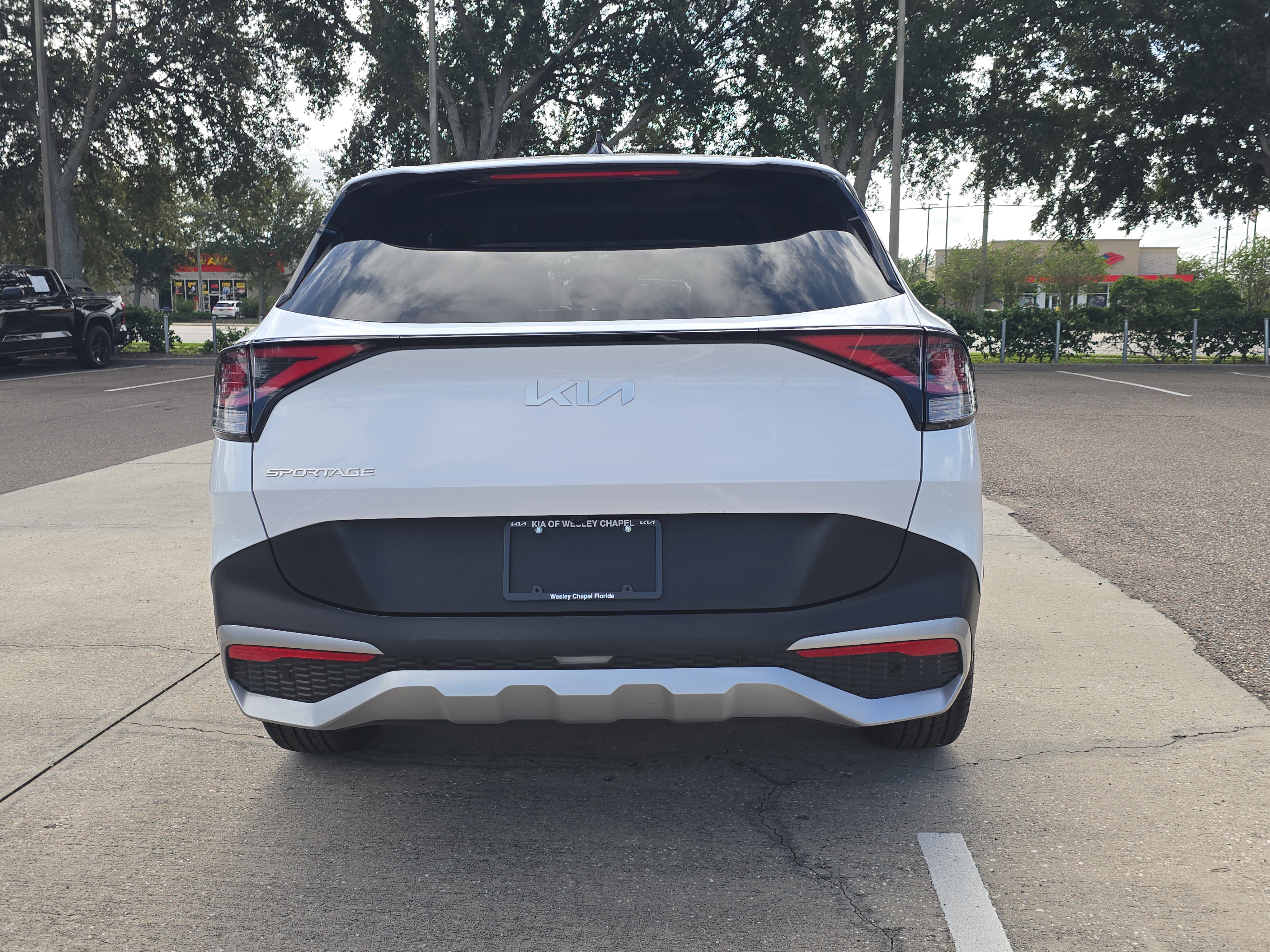 Certified 2023 Kia Sportage EX FWD image 6
