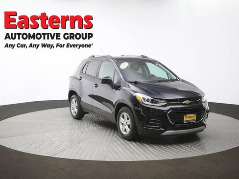 Used 2021 Chevrolet Trax LT w/ Driver Confidence Package image 48