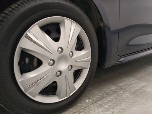 Used 2023 Toyota Corolla LE FWD image 31