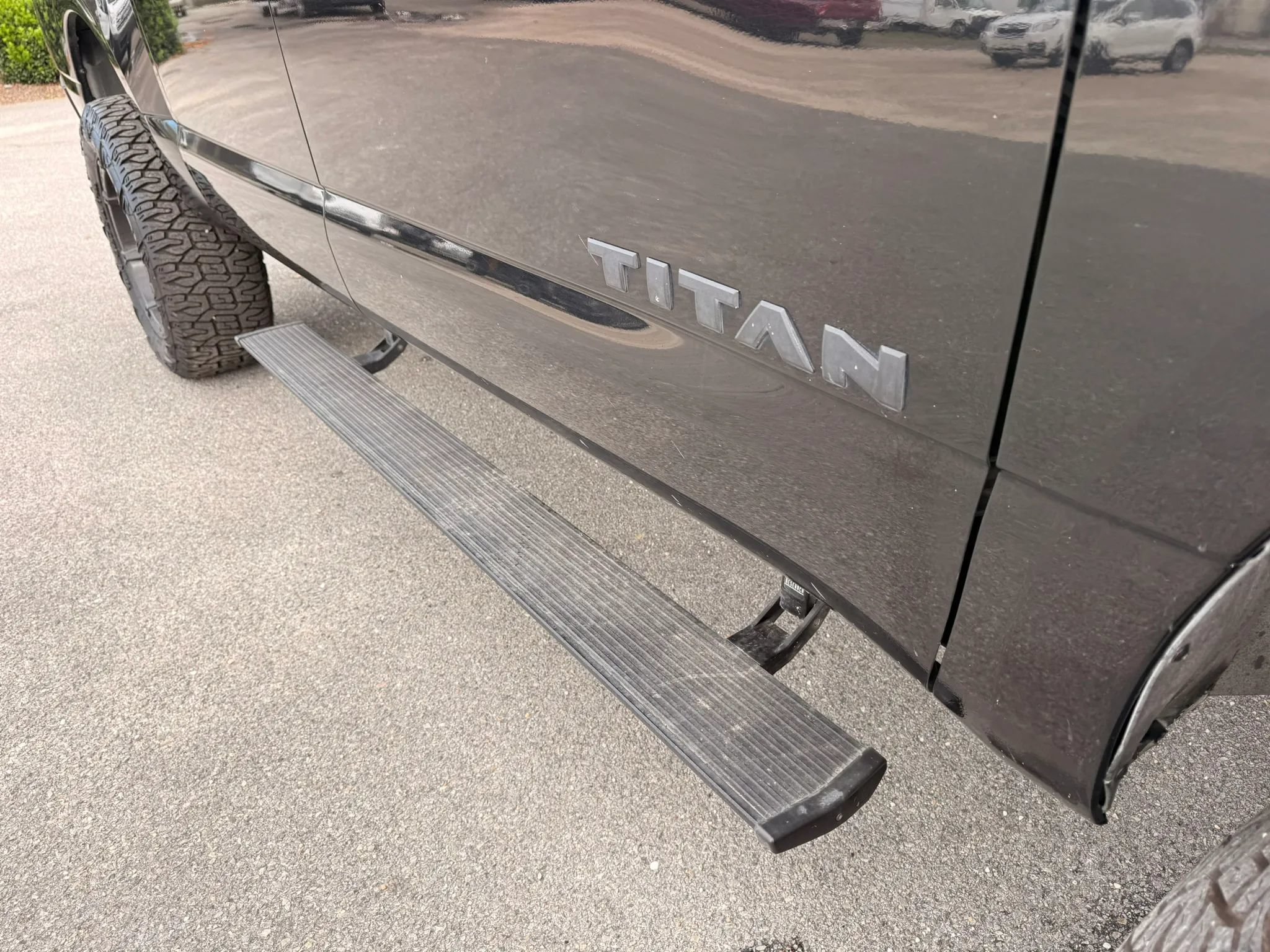 Used 2017 Nissan Titan SL w/ SL Towing Convenience Package RWD image 42