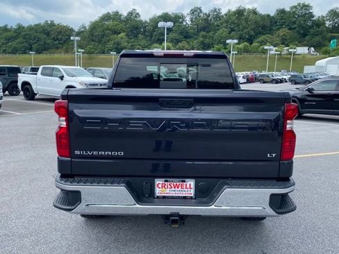 Used 2024 Chevrolet Silverado 1500 LT w/ Convenience Package II AWD/4WD image 4