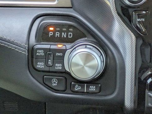 Used 2020 RAM 1500 Limited AWD/4WD image 19