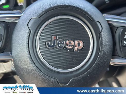 Used 2024 Jeep Wrangler Unlimited Sahara w/ Technology Group AWD/4WD image 28
