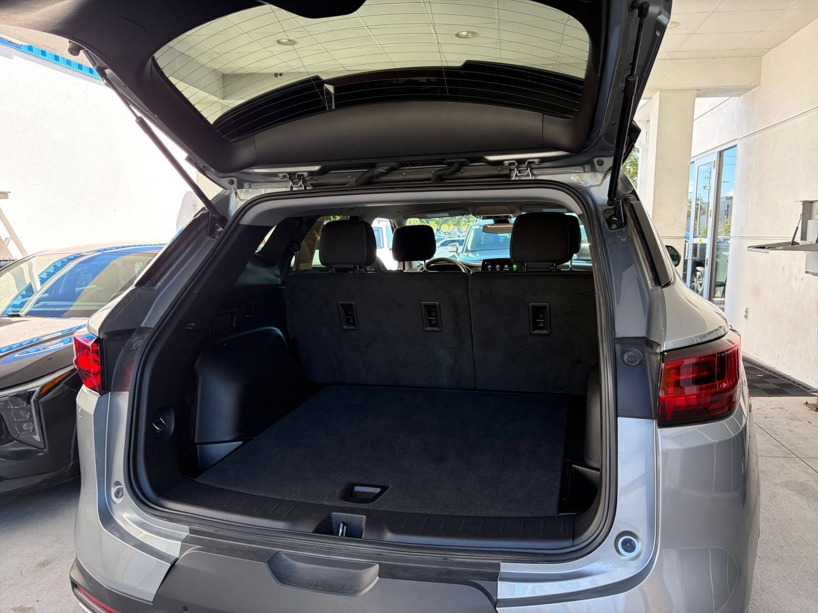Used 2026 Chevrolet Blazer LT FWD image 30