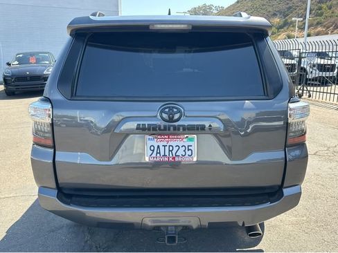 Used 2022 Toyota 4Runner SR5 Premium w/ Moonroof Package RWD image 12
