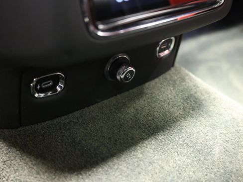 Used 2022 Bentley Bentayga AWD/4WD image 73