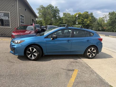 Used 2017 Subaru Impreza 2.0i AWD/4WD image 4